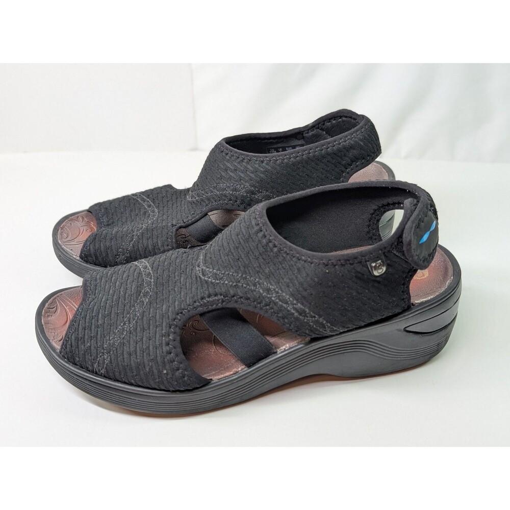 BZees Women’s Sz 9M Dream Comfortable Sandals Black Adjustable Back Open Toe